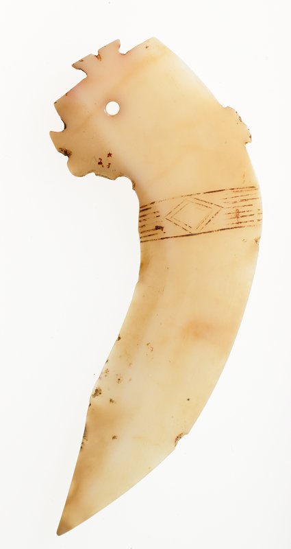 Bird Pendant in the Form of a Ge Dagger