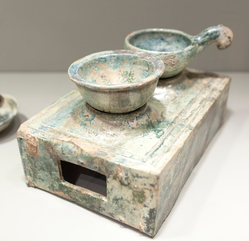 Model of a stove