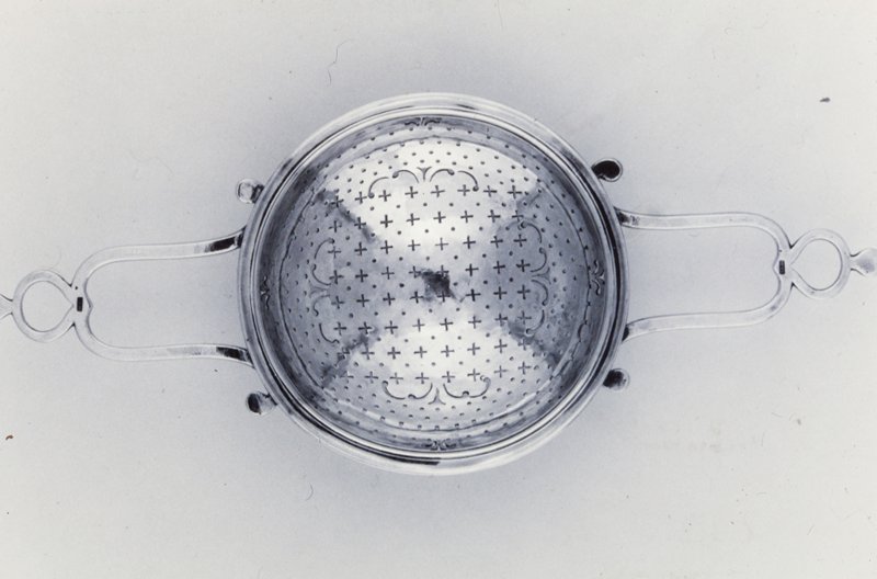 Punch strainer