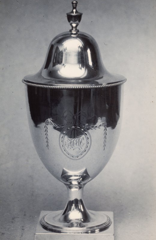 Sugar urn