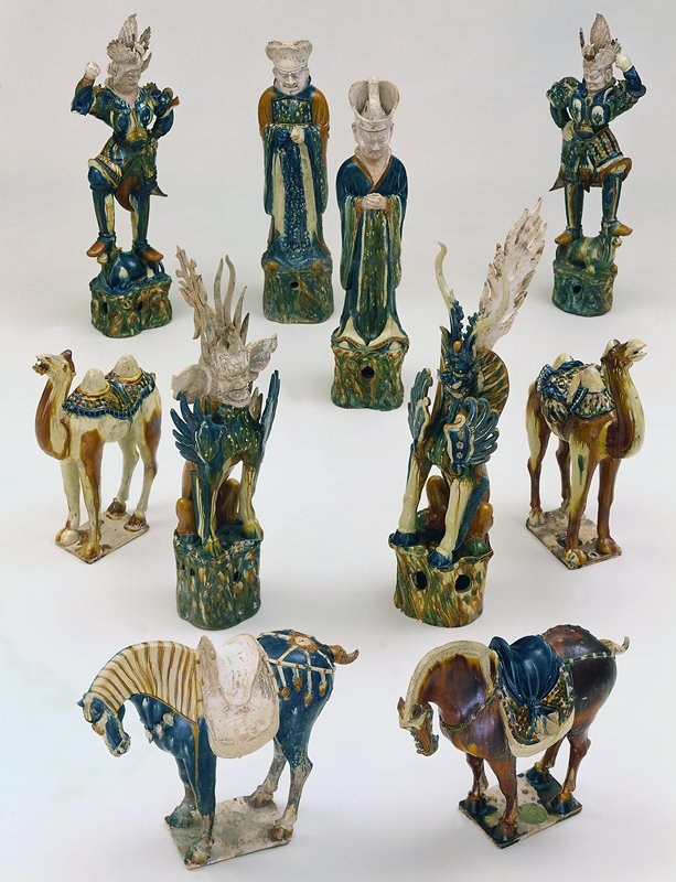 Tomb retinue