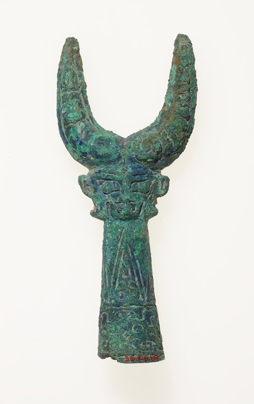 Cow-head finial
