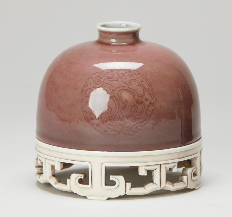 “Peach bloom” vessel for a scholar’s desk